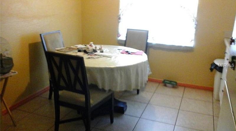 2nd image of 700 Michigan Ct APT 1