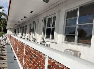 22 SE 3rd Ter APT 18, Dania, FL 33004