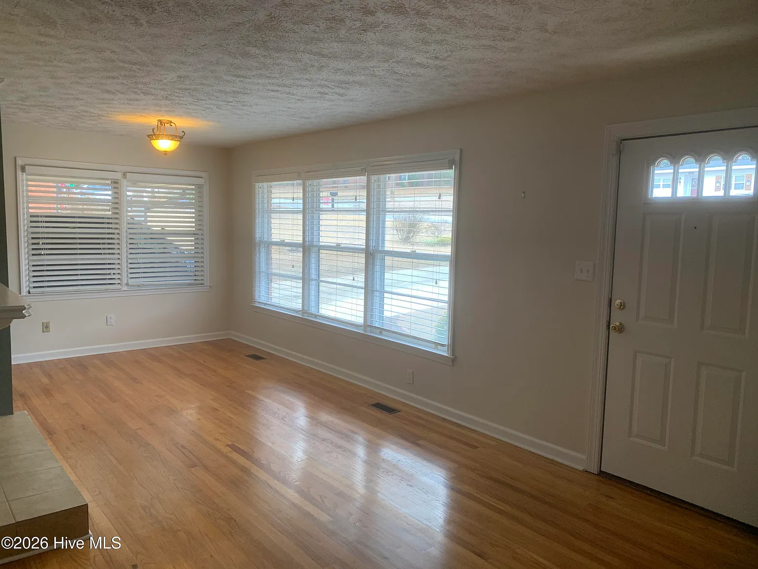 2 bed, 2.0 bath, $1,300 — Photo 4