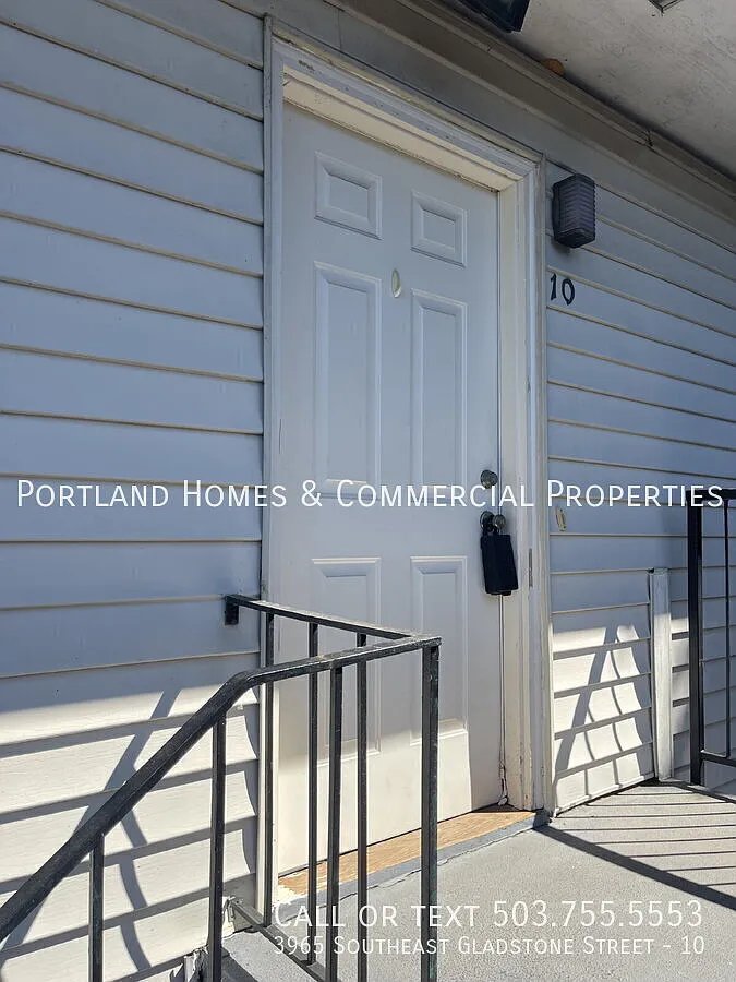 Charming 1-Bedroom Apartment with a Comfortable Layout — Photo 1