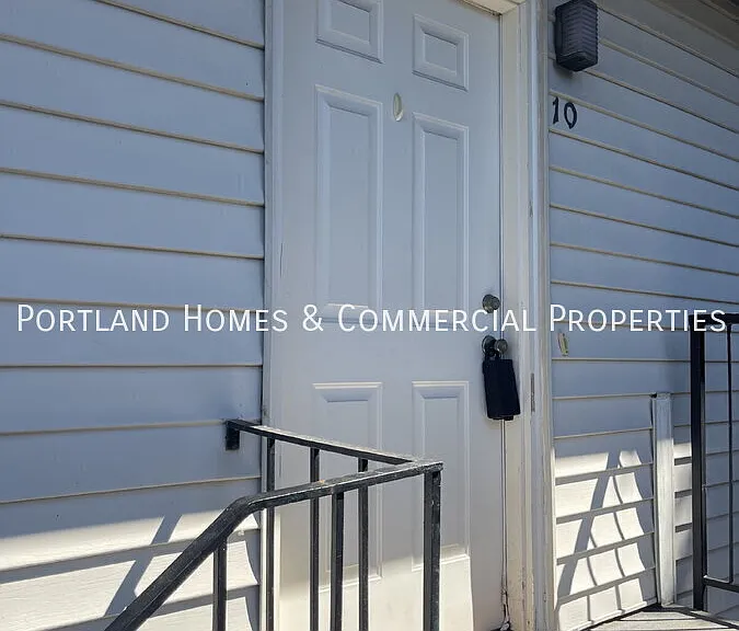 3965 SE Gladstone St #10 — Photo 1