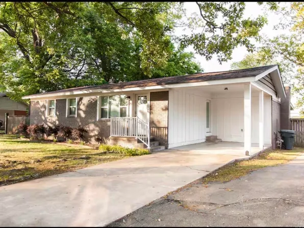 39 Plantation Dr, Little Rock, AR 72206