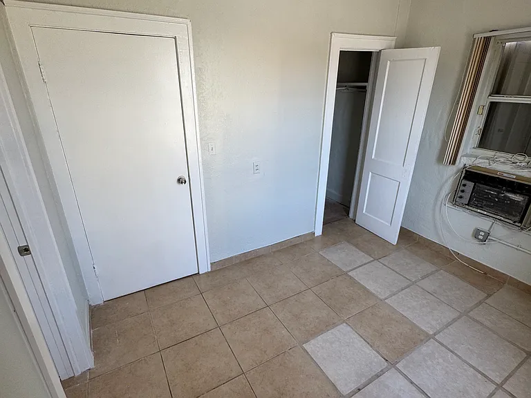 721 NW 12th Ct #2 — Photo 3