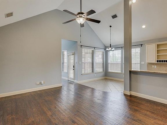 3rd image of 8505 Kenning Ct