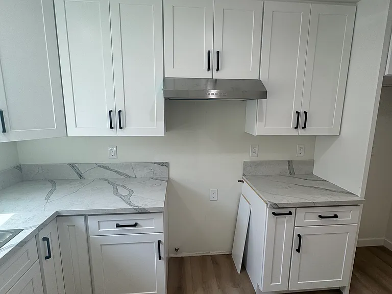 8847 1/2 Isora St #1/2 — Photo 6