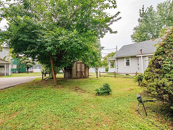 3rd image of 417 57th St