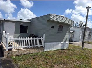 11201 SW 55th St #I-16, Hollywood, FL 33025