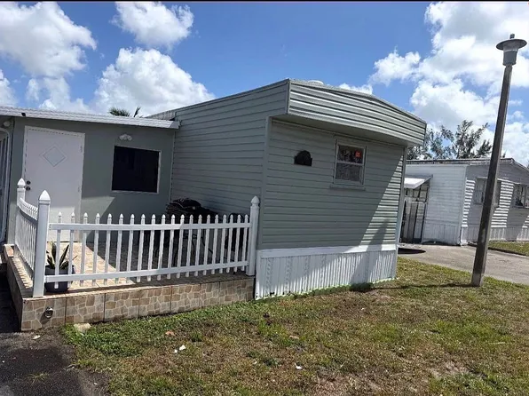 11201 SW 55th St #I-16, Hollywood, FL 33025