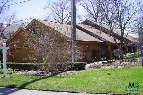 1st image of 7969 Farrant Dr W