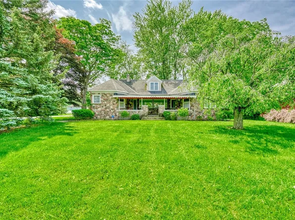 909 Spencerport Rd, Rochester, NY 14606