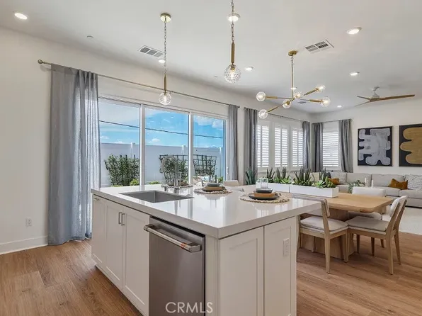 1158 Hinnen Ave, Hacienda Heights, CA 91745