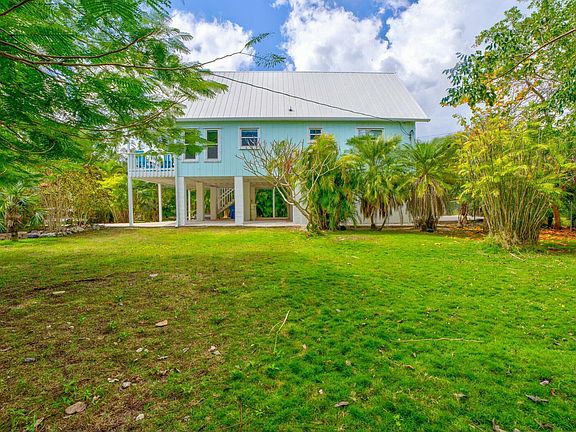 3rd image of 29135 Camellia Ln