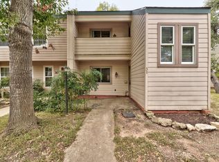 31 Marina Cir, Wimberley, TX 78676