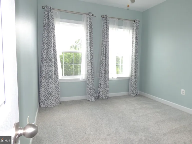 1604 Kinnaird Ter NE — Photo 27