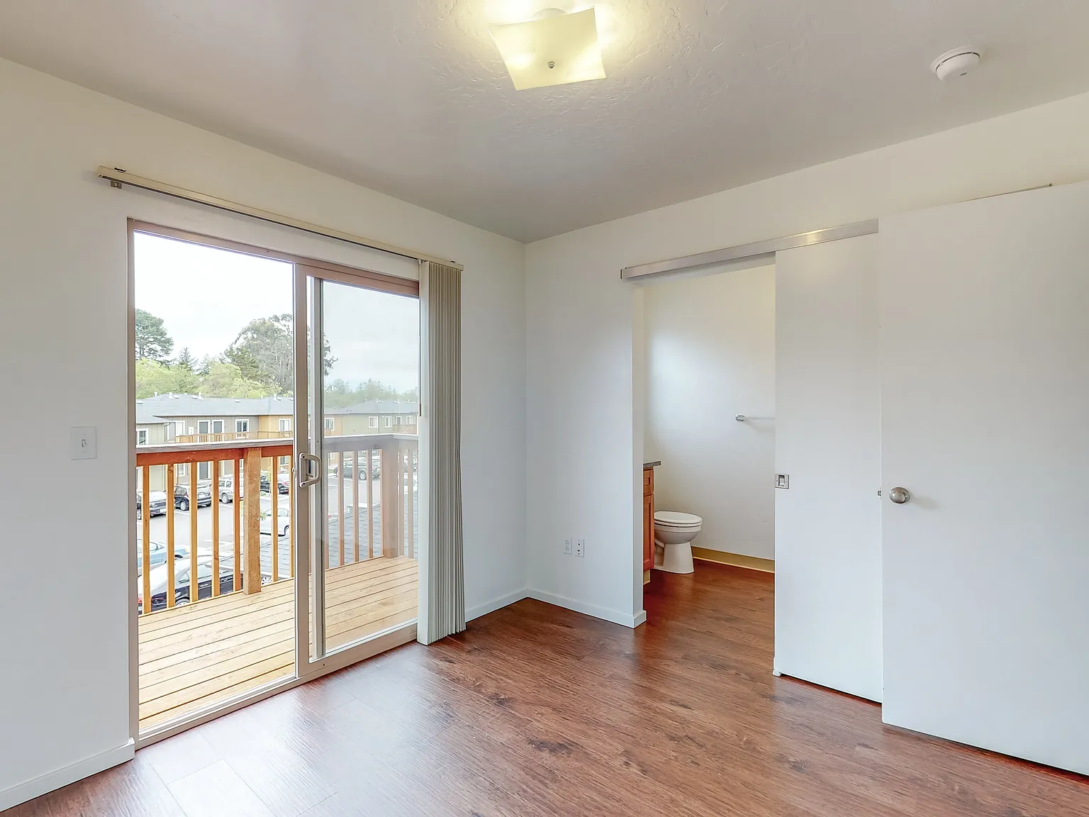 Sunset Terrace Apartments — Photo 4