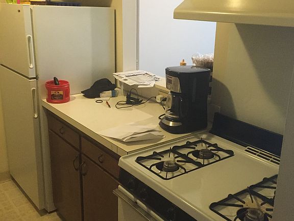 4th image of 411 Buttles Ave APT A