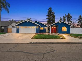 1582 E Ben Franklin Avenue, Tulare, CA 93274