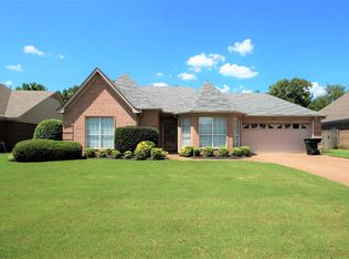 6502 Stone Lake Dr, Memphis, TN 38135