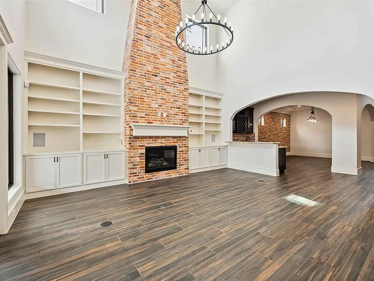 215 Malone St — Photo 9