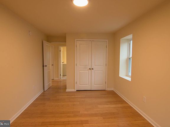 3rd image of 194 Green Ln #B