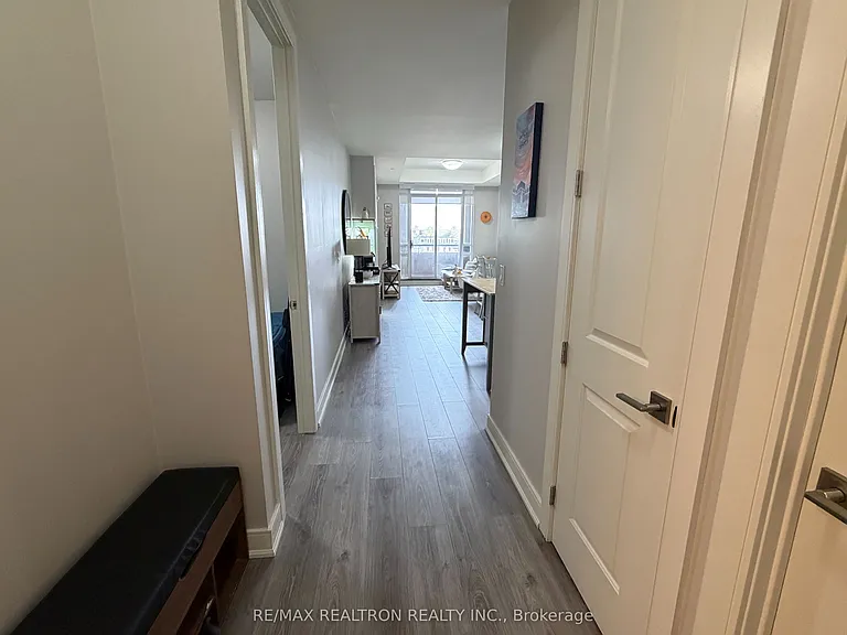150 Main St W #605 — Photo 2