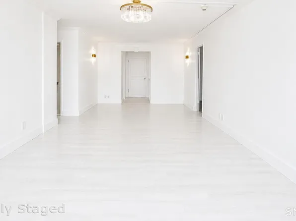 100 York Street #16E, New Haven, CT 06511