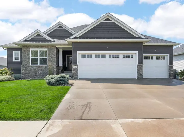 920 Grouse Ct, North Liberty, IA 52317