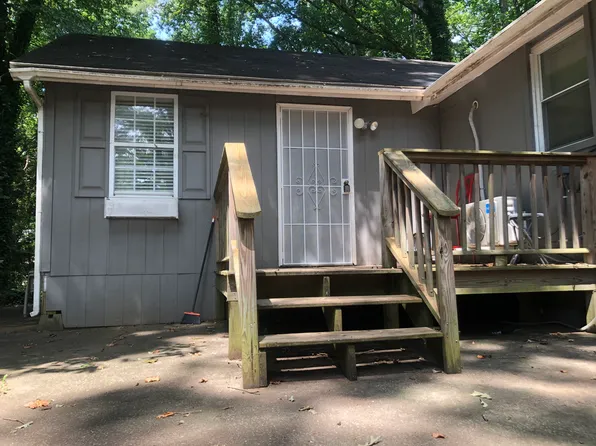 1437 S Indian Creek Dr, Stone Mountain, GA 30083