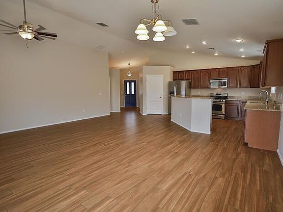 4th image of 1072 E Stronghold Canyon Ln