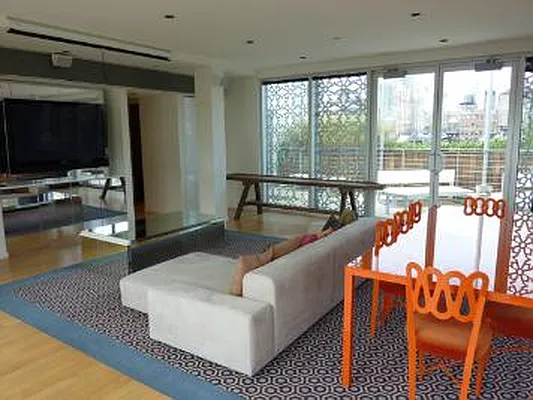 Rented by Corcoran | media 31