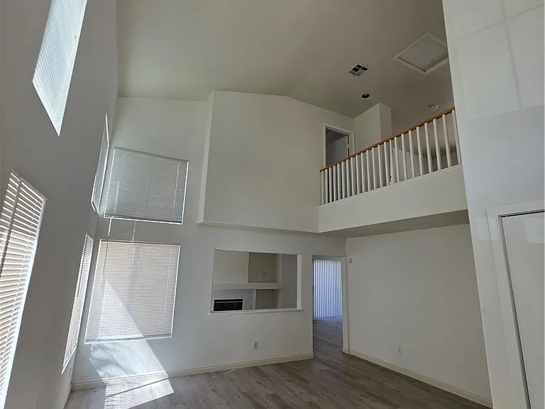 7531 Mycroft Ct — Photo 2