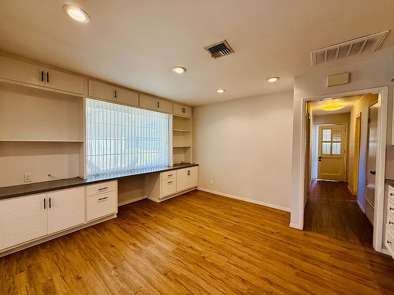 1208 Buehler Dr — Photo 17