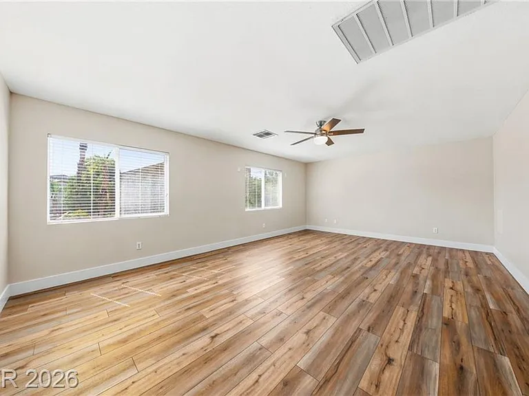 2551 Williamsburg St — Photo 30