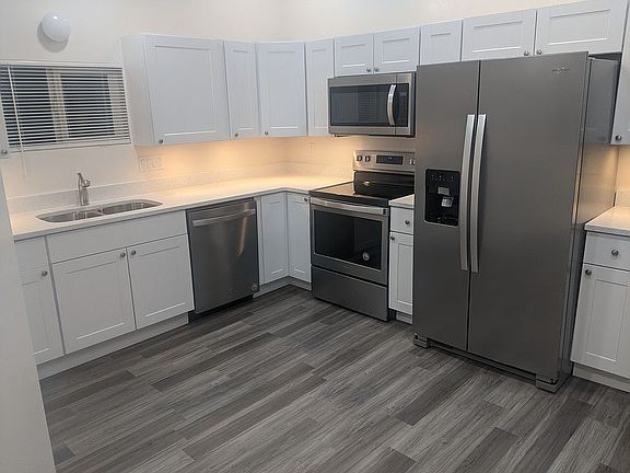 2nd image of 289 E 300 S