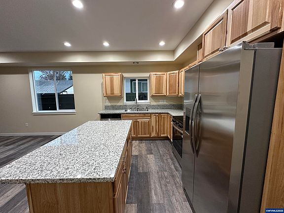 3rd image of 441 & 443 Denver St SE