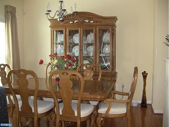 3rd image of 15012 Sunflower Dr