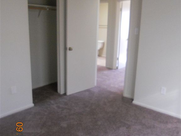 5th image of 8769 E 39th Pl
