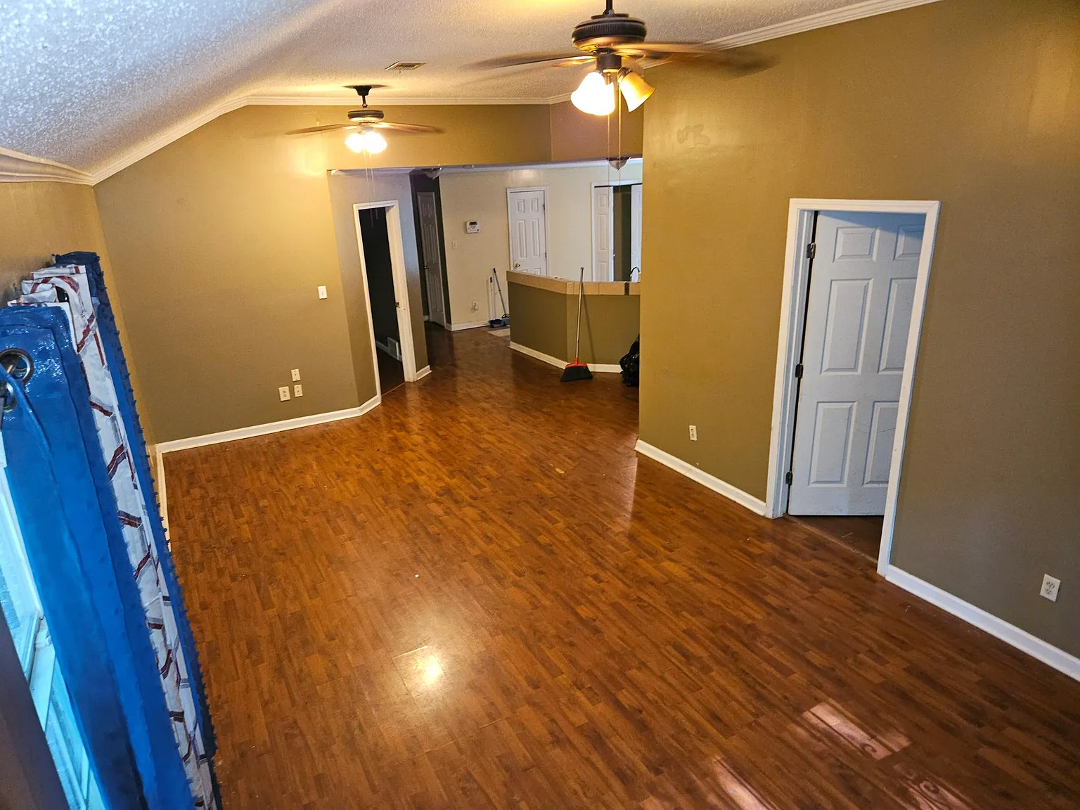 3 bed, 1500 sqft, $1,195 — Photo 2
