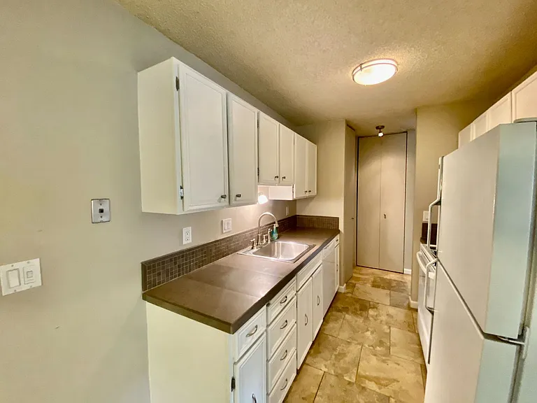 321 Bellevue Way SE #406 — Photo 6