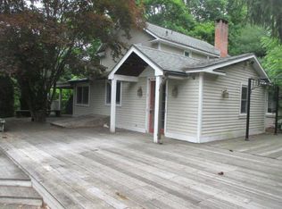 85 Woodfield Rd, Woodbridge, CT 06525