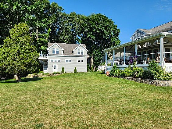 1st image of 61 Hopedale Dr