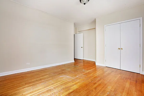 Rented by Waldstar Real Estate LLC | media 24