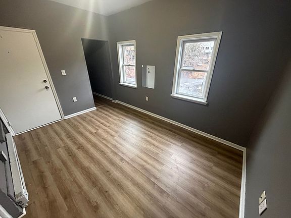 5th image of 29 Elberon Pl #2