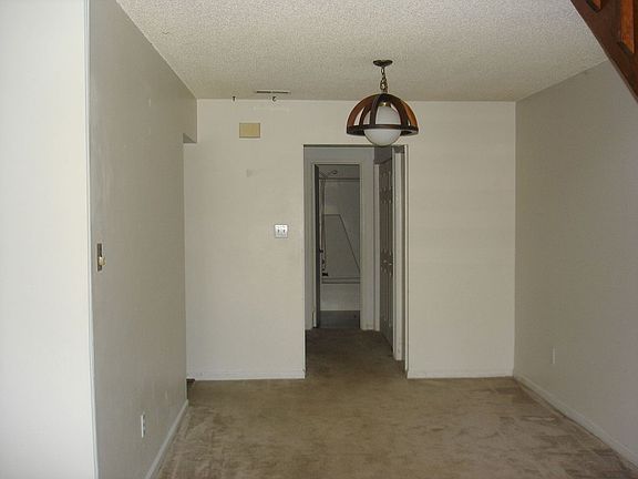 4th image of 4639 Glencoe Ln
