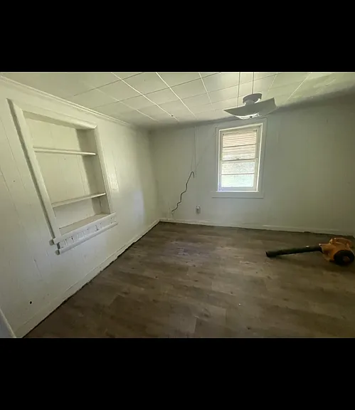 4228 Carroll Ave — Photo 8