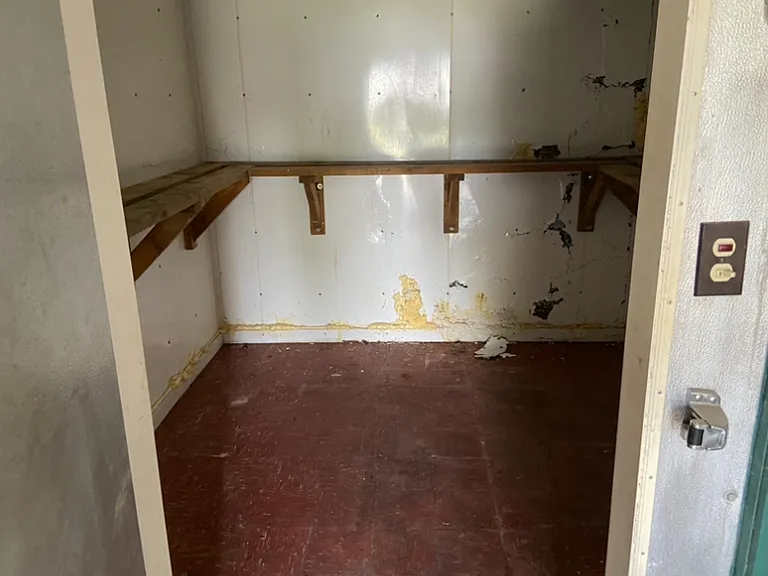 402 W Railroad St — Photo 11