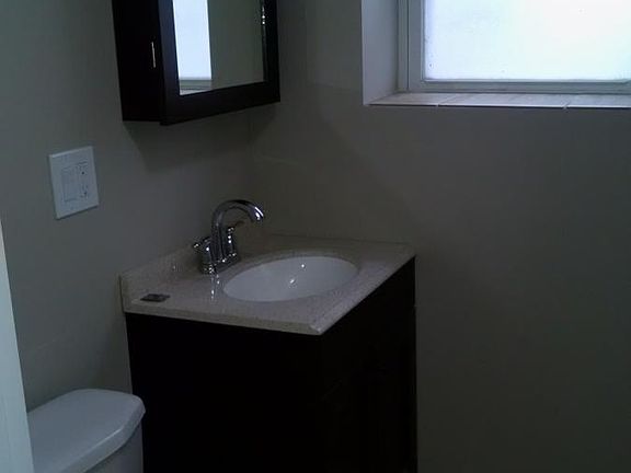 5th image of 4938 W Berenice Ave
