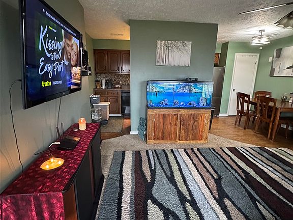 5th image of 22 Glen Foster Rd