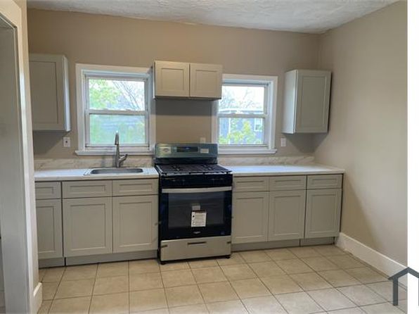46 Seymour Ave #2