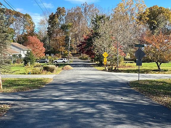 4th image of 57 Oak Rd